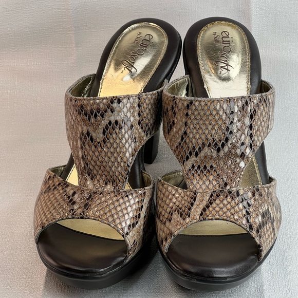 Euro Soft, python embossed heel - Picture 1 of 6